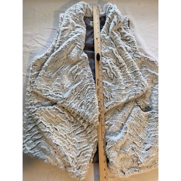 Jolt Womens Faux Fur Vest L Gray & White Asymmetric Hem Hippie Outdoor NEW NWT - Picture 11 of 15